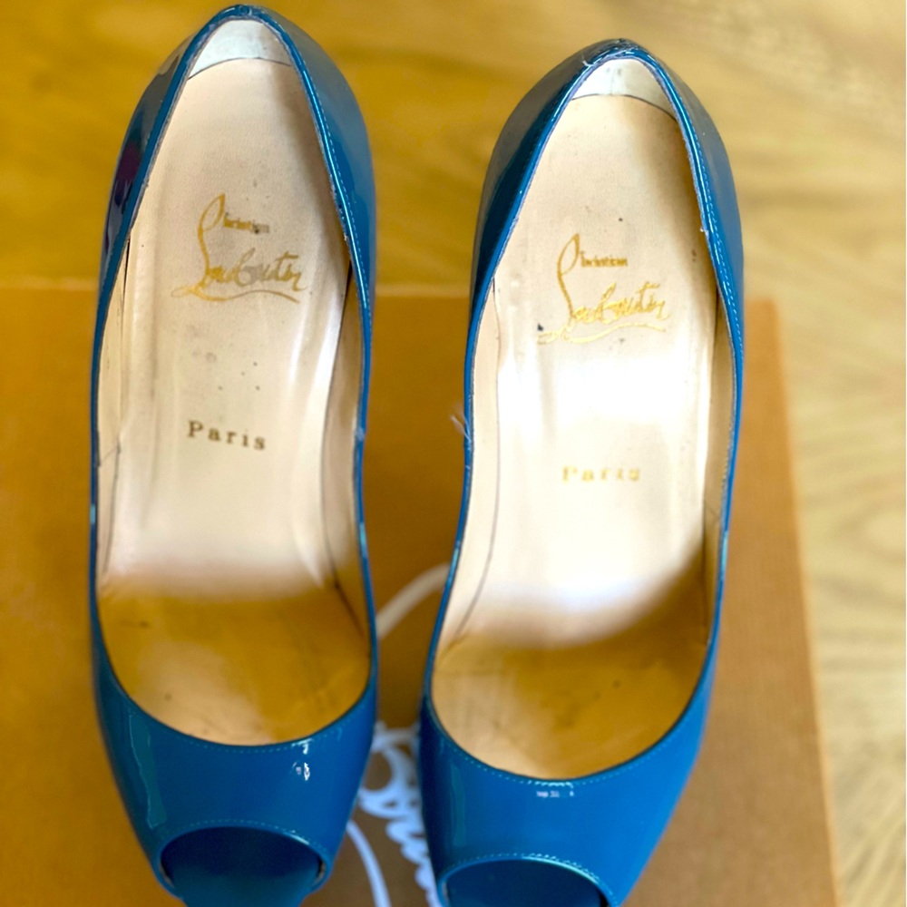 christian Louboutin Lady Peep 150 Patent In Ocean Size 37